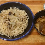 筑波宇宙センター社員食堂 - しめじとチキンの柚子胡椒プレート・牛焼肉丼