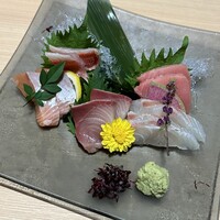 和食 いぶり別邸 新橋店 - 刺身盛り合わせ五点-2人前-