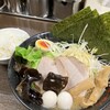 横浜らーめん 壱八家 スカイビル店