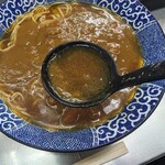 西新井ラーメン - 醤油スープとカレールーのシナジー