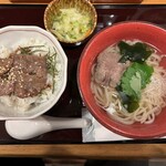 味の牛たん 喜助 - お得なセットだよー！