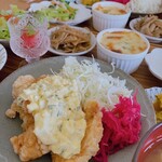 Gohan To Oyatsu Cafe Nnn - タルタルと紫キャベツが甘酸っぱくチキン南蛮フワフワで美味しい