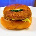 マルジューベーカリー - 黒毛和牛メンチ￥105
      