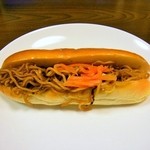 マルジューベーカリー - やきそばパン￥90