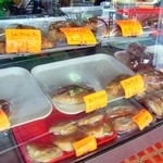 マルジューベーカリー - 懐かしい！対面式のショーケース