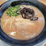 二代目 白神 - 博多ラーメン　860円