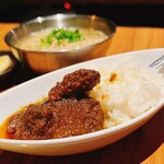 中目黒焼肉 登牛門 - 〆のスパイスカレー