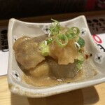 粋酔 - どて焼き(¥180) - 牛スジはぷるぷるで柔らかい。味もよく染みていて美味しかったです。