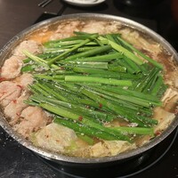 博多もつ鍋 やま中 赤坂店 - しょうゆ味　2人前
                    