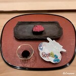 御料理 寺沢 - 江刺牛のフィレ肉の備長炭焼を溜り醤油にゲランドの塩と山葵