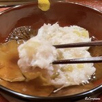 御料理 寺沢 - 菱蟹の真薯の中には薩摩芋と蓮根のアクセント