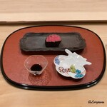 御料理 寺沢 - 江刺牛のフィレ肉の備長炭焼を溜り醤油にゲランドの塩と山葵