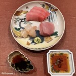 御料理 寺沢 - 造りを割醤油とちり酢を使い分け味わいます