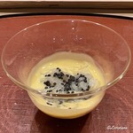 御料理 寺沢 - キャビアと障泥烏賊を混ぜ和えて