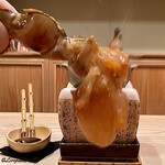 御料理 寺沢 - 酔っ払い蟹風の活けの菱蟹の漬け込み