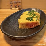 魚と酒と飯 マコトヤ - 紅生姜入りの出汁巻玉子