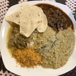 ヘラディワ - カレーのボリューム！今までのスリランカカレーで最大です。