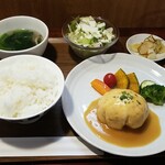 キッチン ブルー グローブ - 海老と豆腐のムース　海老のジュ・クリームソース