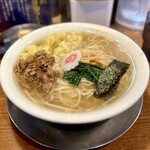 長岡生姜ラーメン しょうがの湯 - 白ワンタン生姜ラーメン