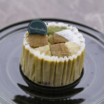 Rondinella - 中井侍銘茶を使用した、当店オリジナルバスクチーズケーキ