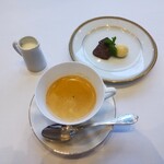 REGA STRADA - ホットコーヒー・お茶菓子