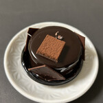 なかたに亭 - 92g。ビターなカカオのムース。安定の美味しさ(^O^)
