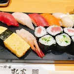 Tsukiji Suzutomi Sushitomi - エビは、甘エビです。