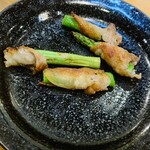 Yakitori Kamohei - アスパラ巻