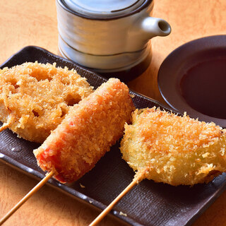 ちょい飲みにも最適な夜メニュー◆お得な串揚げがおすすめ