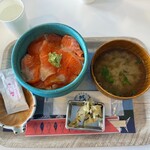 おさかな丼屋 とと丸食堂 - 