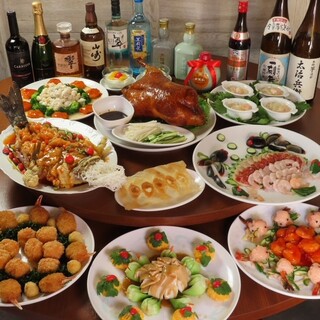 Enjoy a wide variety of authentic Chinese cuisine ◎ All-you-can-eat and drink course available