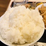 和食処 銀四郎 - ♪間違いのない白飯