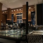 The Lobby Lounge & Bar - 