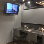 旨さと辛さがここちよい黒カレー 萬栄カレー - 