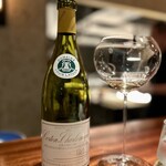 蒼 - ■ルイ・ラトゥール　コルトン・シャルルマーニュ 2016
      いつも濃厚な海老ちゃんのコクとの相性ばかりに注目しちゃいましたが、樽感が、何気に香ばしいパンにも合う(^^)