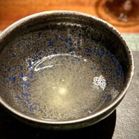 蒼 - ■神経締め 真鯛のコンソメ
                「はぅわ〜」と声がこぼれる、しっかりしつつもなんとも優しい美味しさ♪