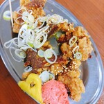 大衆酒場2.0とぽす - ★★★★レバから 360円 レバーの唐揚げで甘辛ソースがかかっており 美味しい。