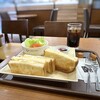 Kafe Do Kurie - ◆ハムタマゴトーストモーニング(630円：税込：カード可）・・ハムサンドもタップリで、ヨーグルトにサラダまで付き栄養バランスがよく美味しそう。ドリンクは選べますから「アイスコーヒー」を。