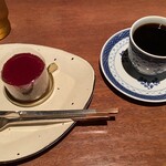 タイズ - カシスケーキとオリジナルブレンド