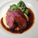 キャス・クルート - メイン