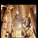 郷土料理ともん - ともん'ず　ディスプレイ　魚籠〜　満員御礼なので暖簾がこちらに下げてあります　byまみこまみこ