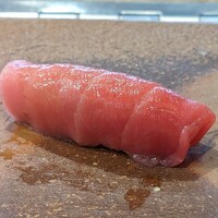 鮨 難波 - マグロ中トロ