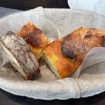 THE CITY BAKERY BRASSERIE RUBIN - カンパーニュ、フォカッチャ、フランスパン