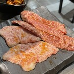 和牛焼肉酒場 勝 - 