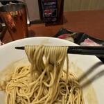 酒肴場 屯 - ツルパツ細ストレート麺の食感も抜群