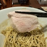 酒肴場 屯 - 鶏むね肉はガーリック風味
