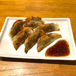韓国家庭料理 韓味 - ピリカラ餃子