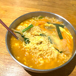 韓国家庭料理 韓味 - キムチラーメン