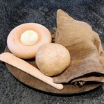 Florilege - 酒粕入りの蒸しパン。ル・ルソールの特製パン。いつもほっこり気持ちがほぐれる美味しさで。いつもお家ではハード系ばかりだけど毎回楽しみにしているパンです(^^)