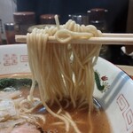 Kuraki - このスープには太麺の方が合うかも
                      